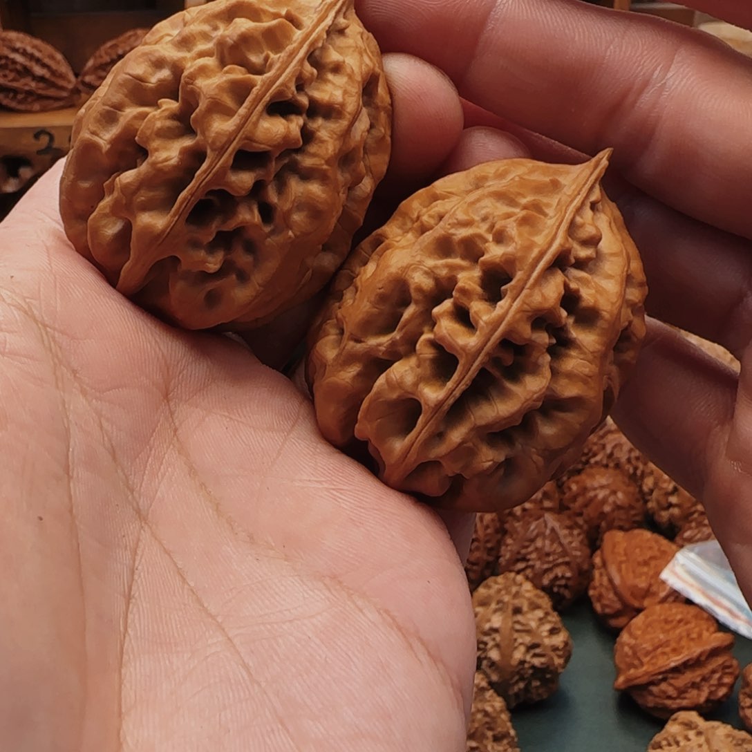 文玩核桃吊坠dwl精对子