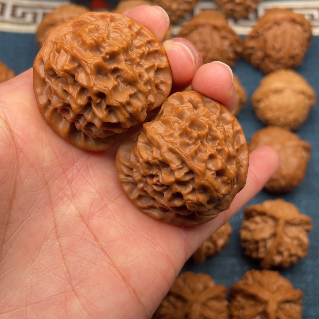 沪***拉文玩核桃把件39全品精品龙鳞