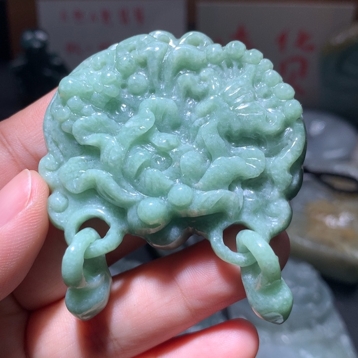 翡翠未镶嵌颈饰保真天然A货翡翠