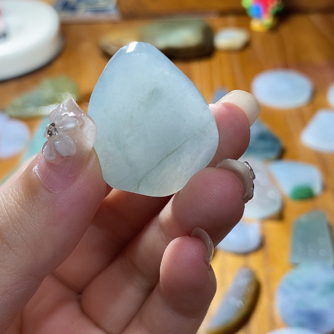 翡翠未镶嵌颈饰福利