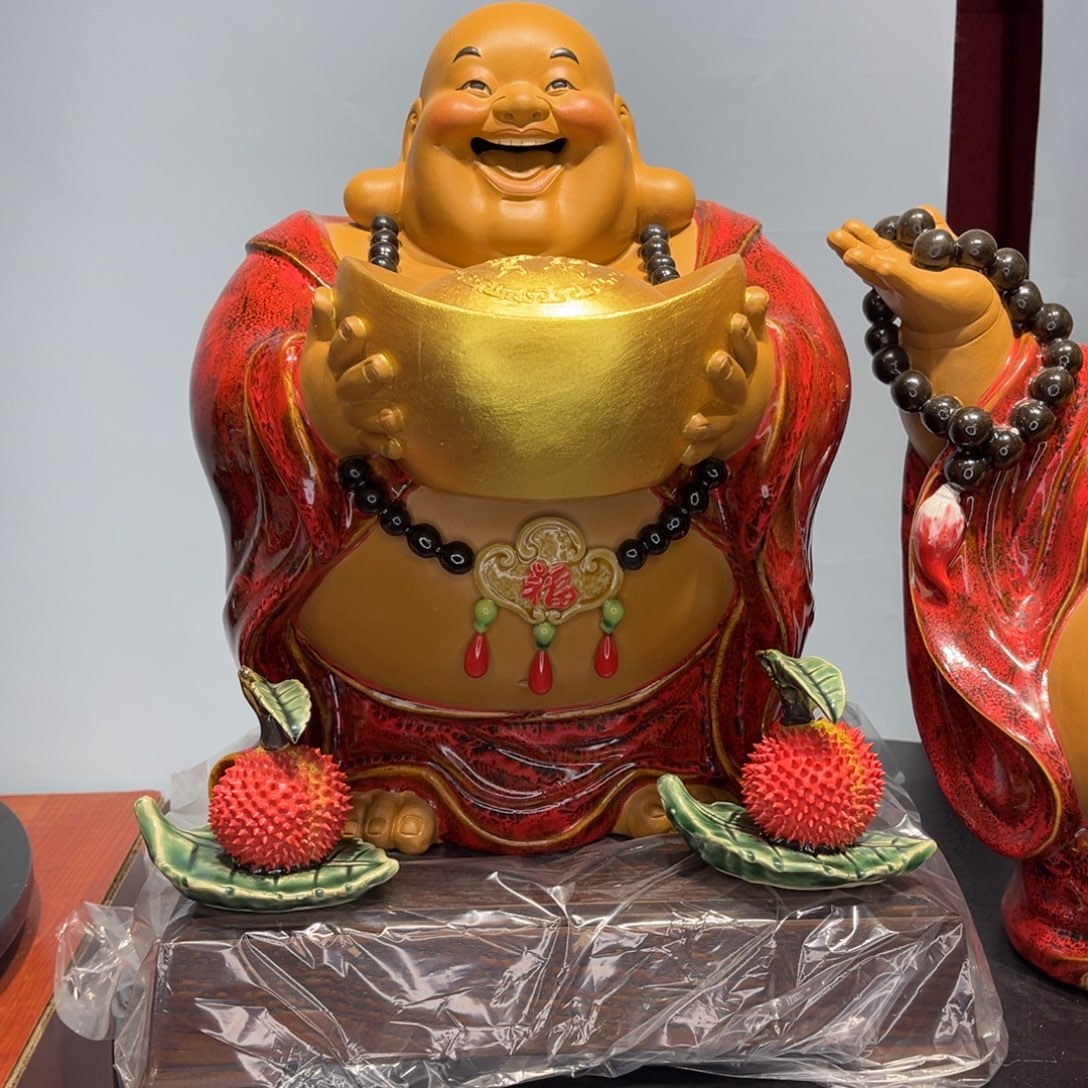 李***人陶瓷招财进宝佛配底座荔枝一对