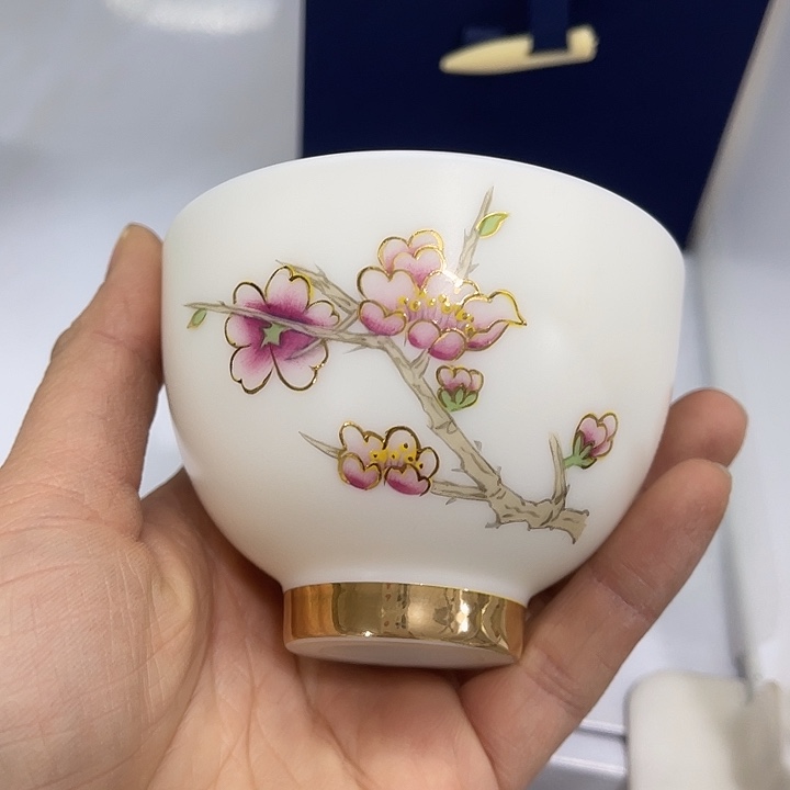 福利待遇多多哦哦哦