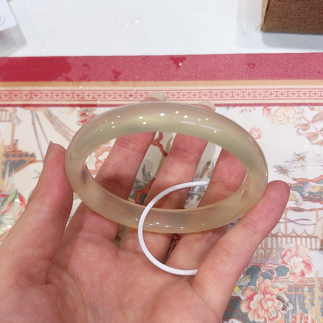 稚***初玛瑙/玉髓未镶嵌手镯