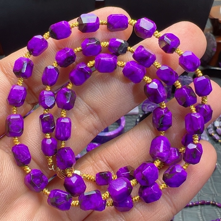 苏纪石（舒俱来）项链18K金镶嵌