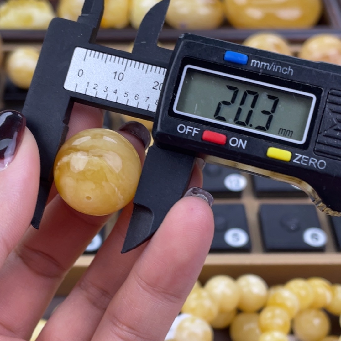 琥珀未镶嵌裸石微瑕73