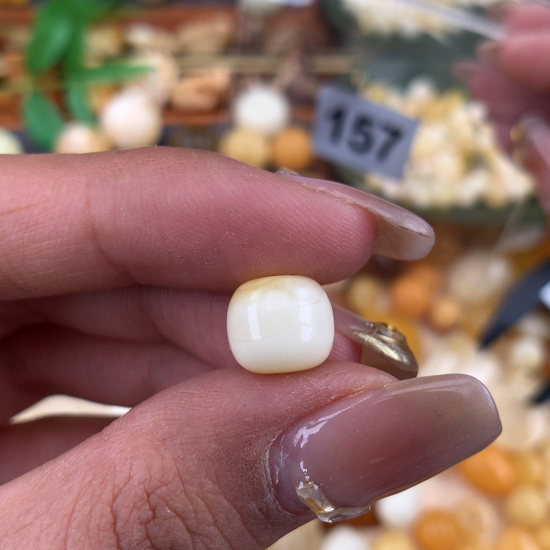 琥珀珠宝奇石未镶嵌10 一颗粉