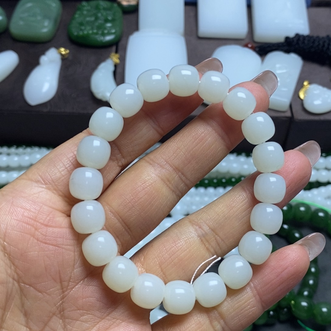 和田玉手链未镶嵌江*