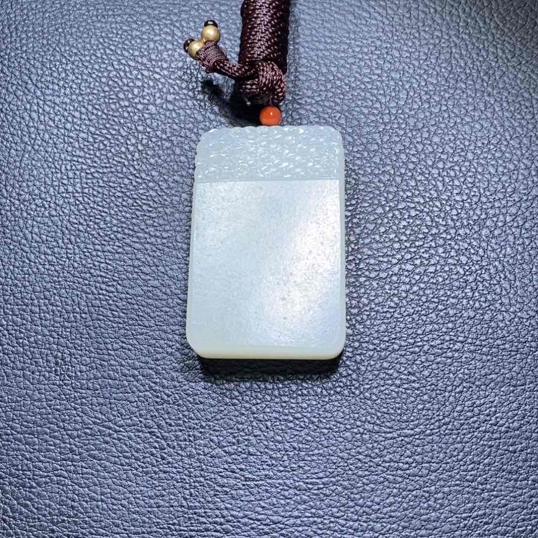 和田玉颈饰未镶嵌相*居