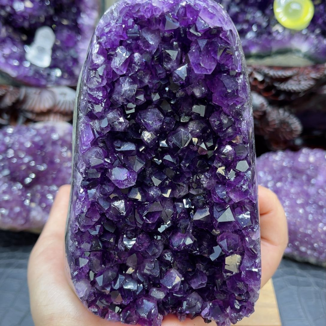 紫晶大型摆件（非配饰）未镶嵌