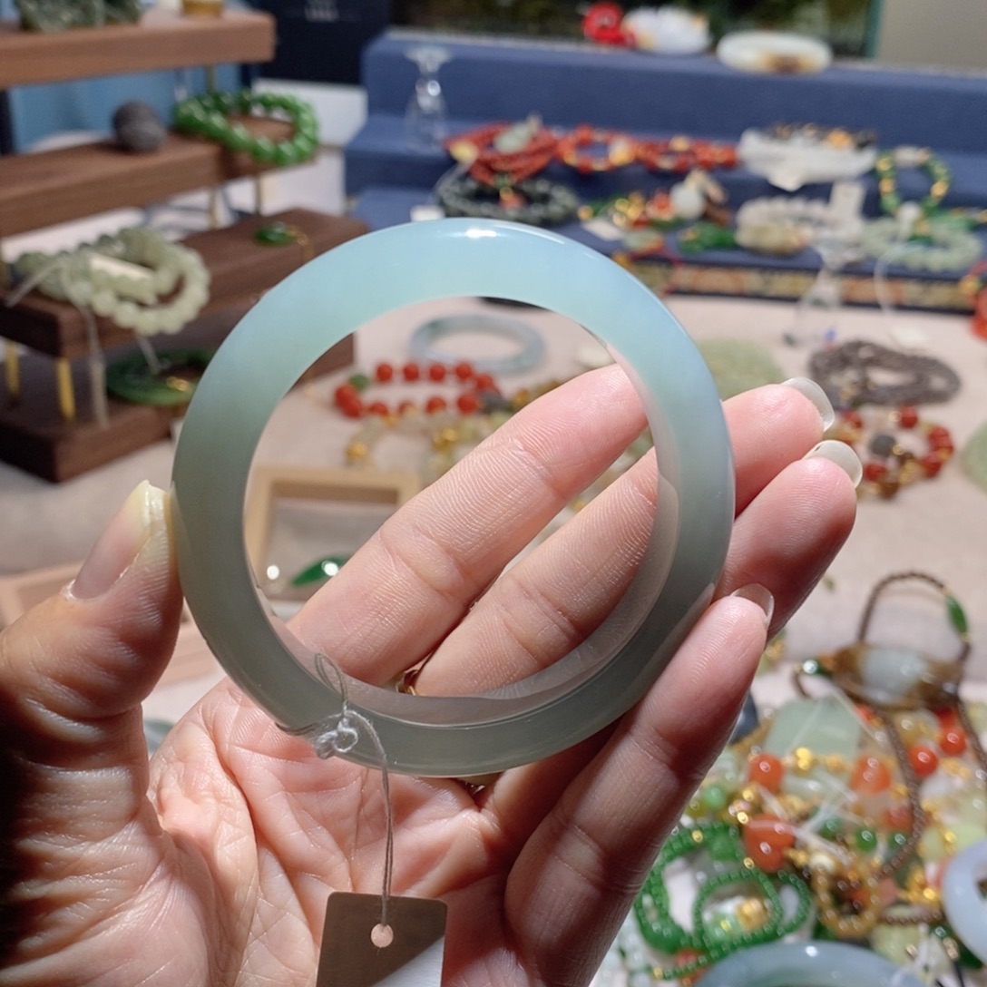 翡翠未镶嵌手镯22222