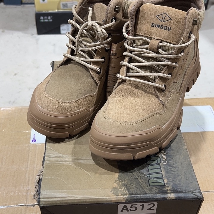 编512号。42码防砸防刺劳保鞋