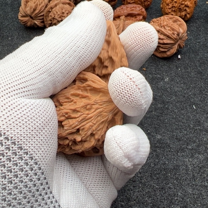 清***麦文玩核桃把件火焰马蹄86