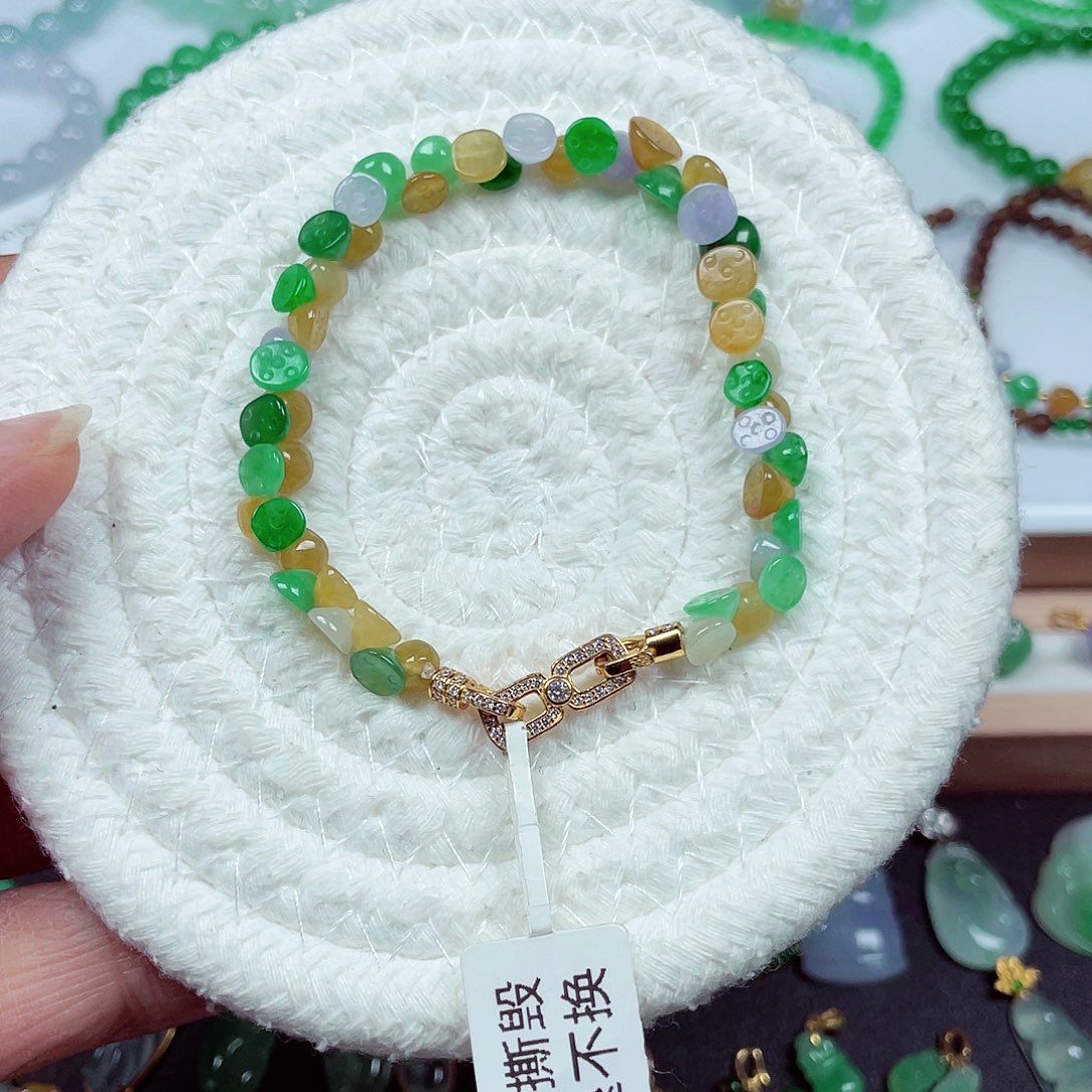 薰****翡翠未镶嵌手链天然缅甸翡翠A货卡5