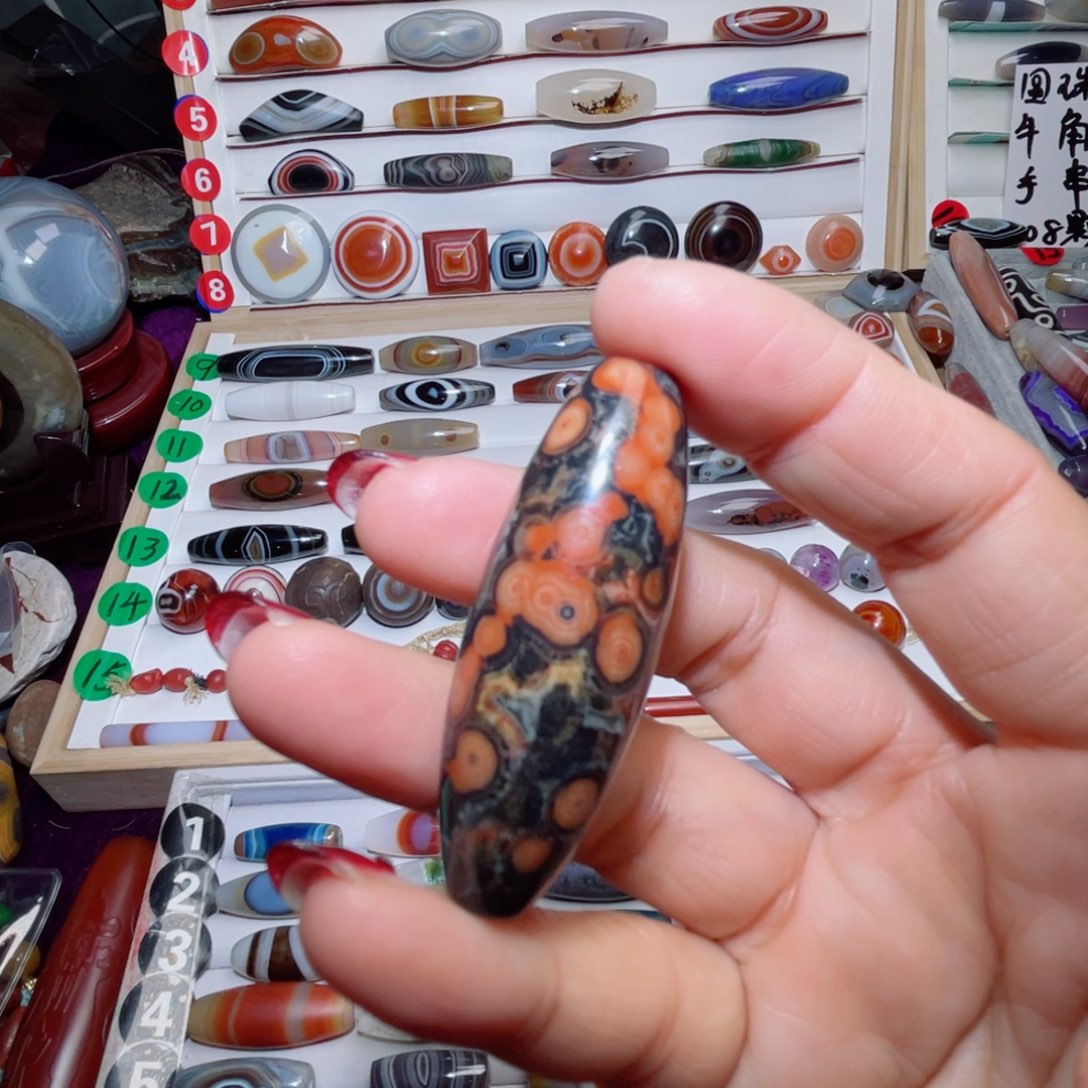 玛瑙/玉髓颈饰未镶嵌