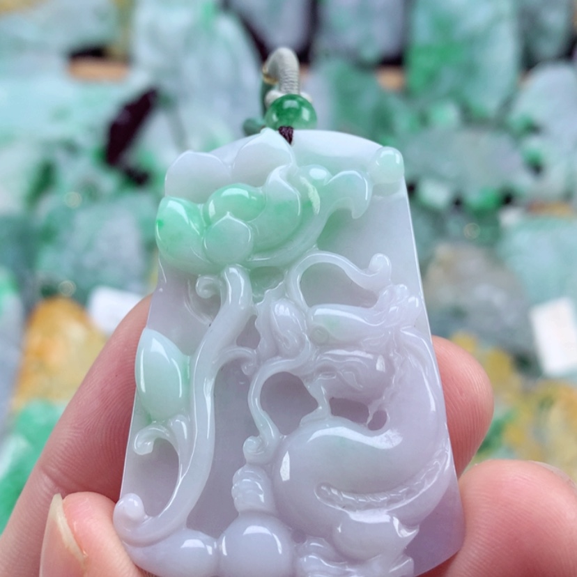 【闪购商品】翡翠吊坠(不含链)未镶嵌