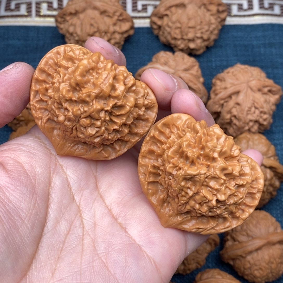 文玩核桃把件40桃心官帽全品