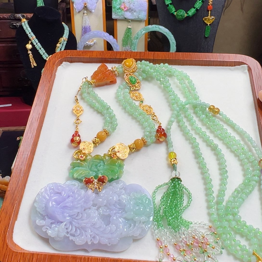 翡翠未镶嵌毛衣链重工设计冰紫凤凰