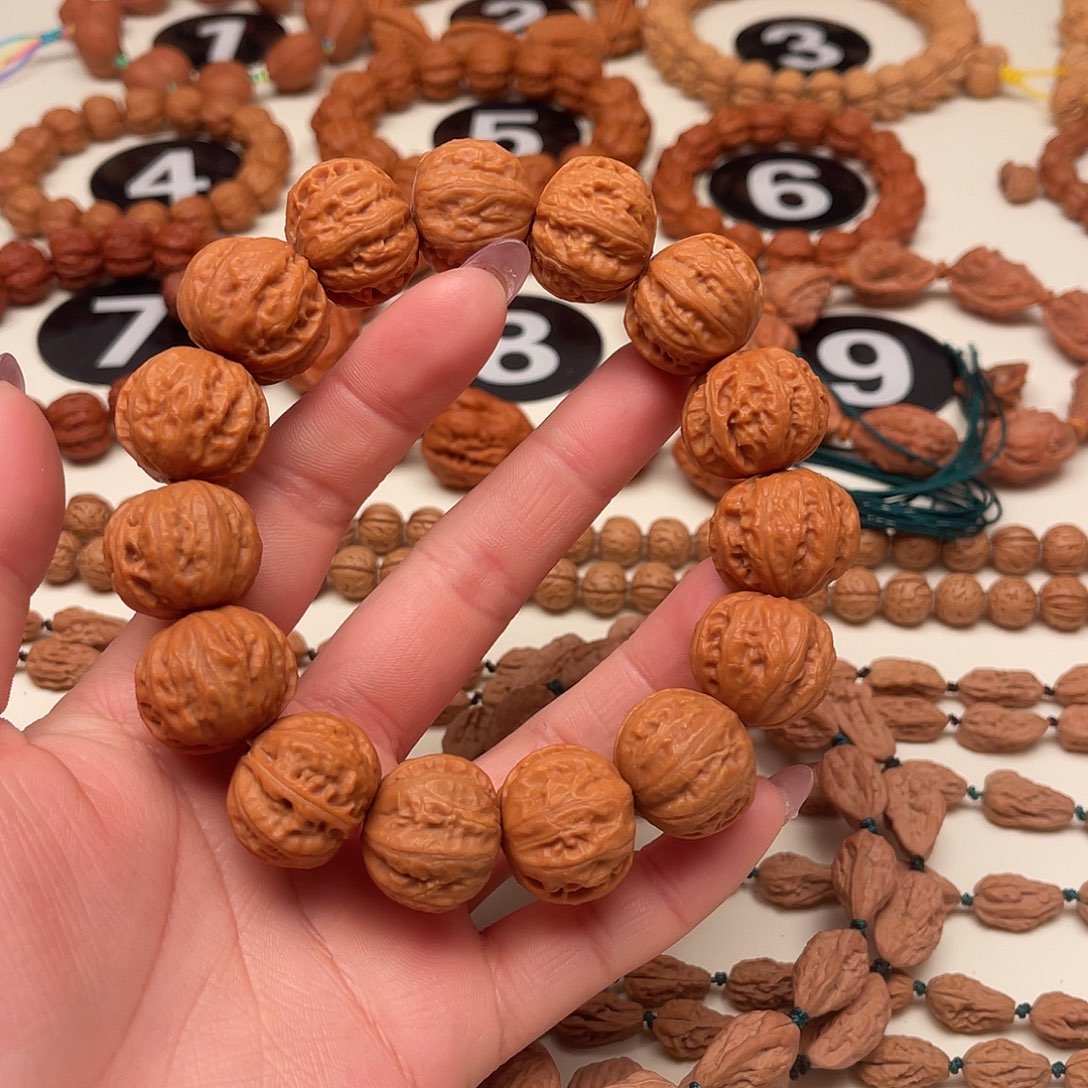 飞***飞吊坠文玩核桃京八棱