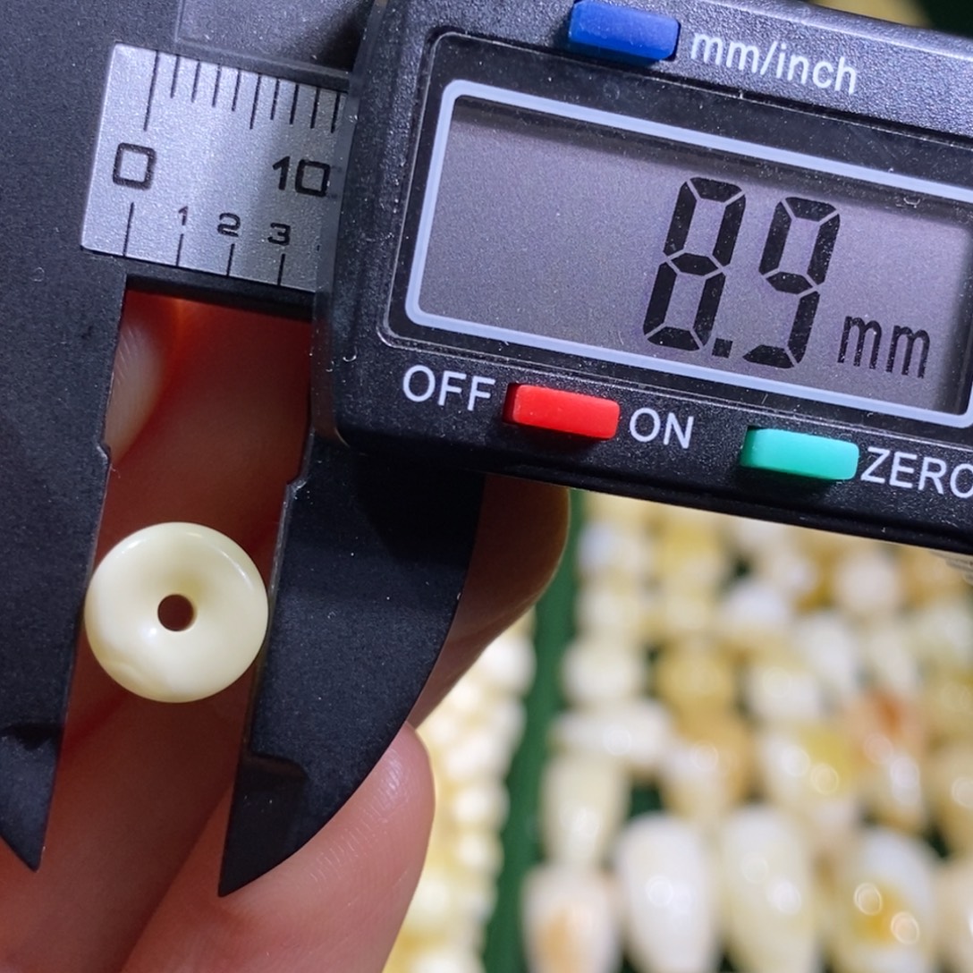 小***6蜜蜡未镶嵌裸石配饰