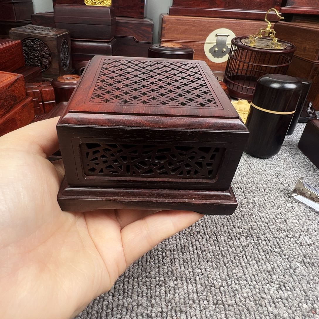 檀香紫檀（小叶紫檀）香薰盒