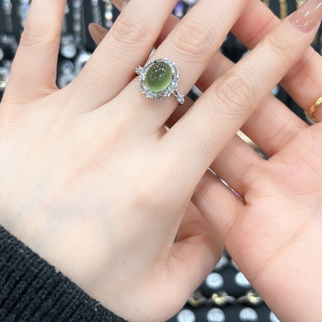 蛇纹石玉戒指合金戒指