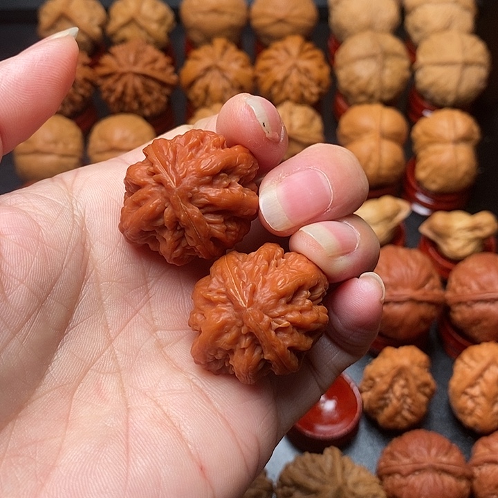 t****文玩核桃吊坠京八棱