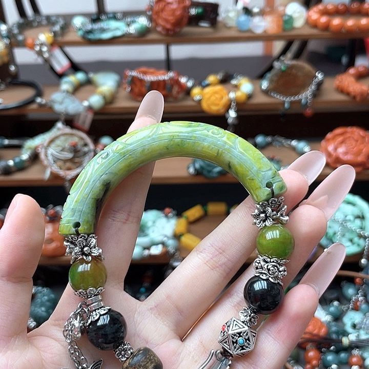秋***雨未镶嵌手链翡翠饰品