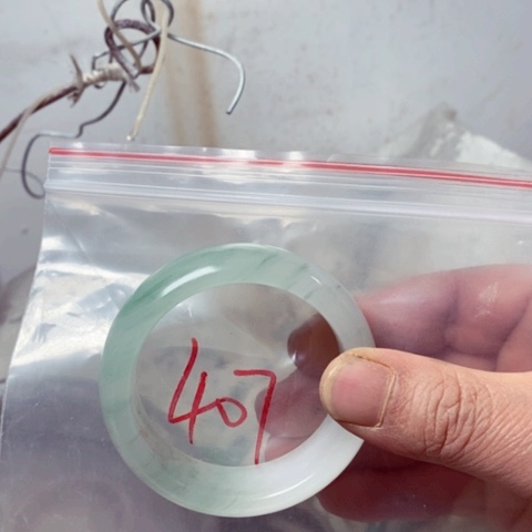 石英质玉手镯未镶嵌茉*花