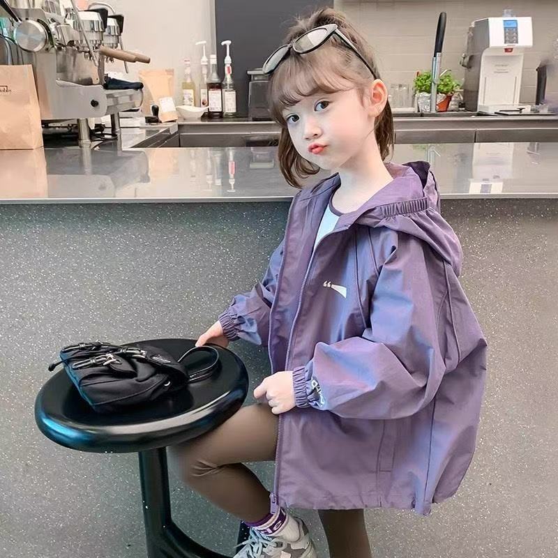 女童冲锋衣外套秋冬装2025新款洋气儿童冬季女孩加棉加厚连帽上衣