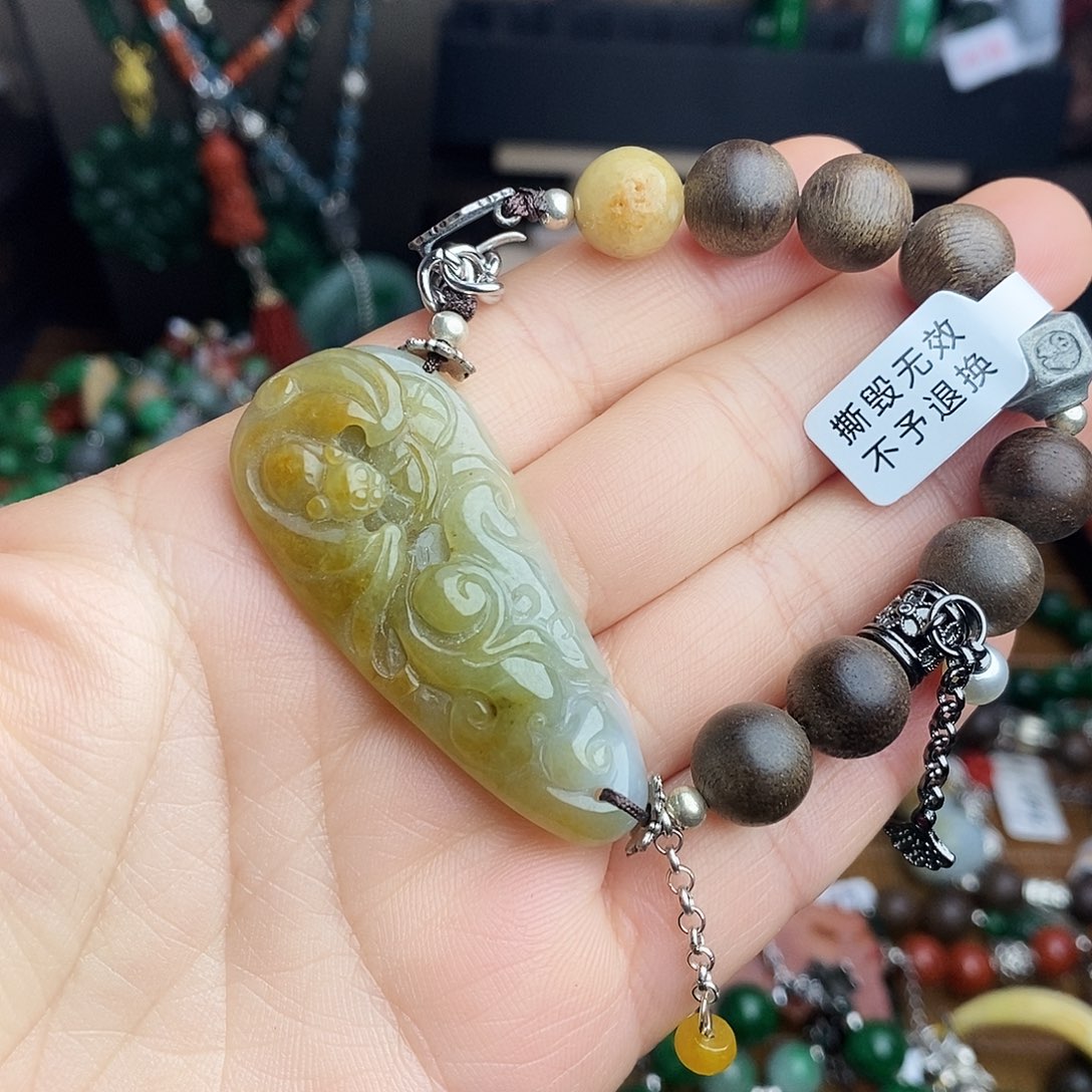 翡翠未镶嵌手链99