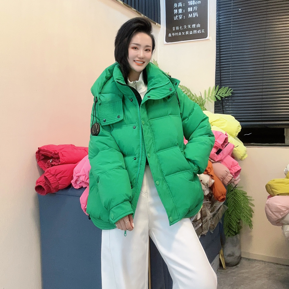 【品质】冬季新款1988时尚百搭保暖连帽款外套厚款