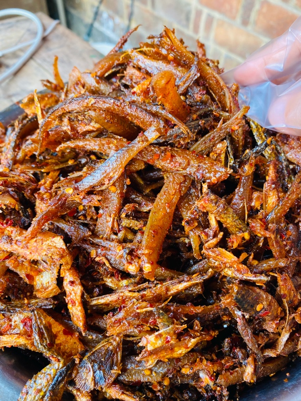 【老马】湖南农家柴火烘干腊刁子鱼