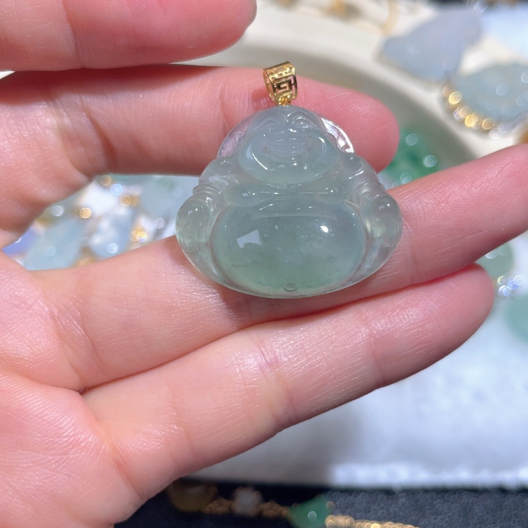 翡翠颈饰18K金镶嵌翡翠