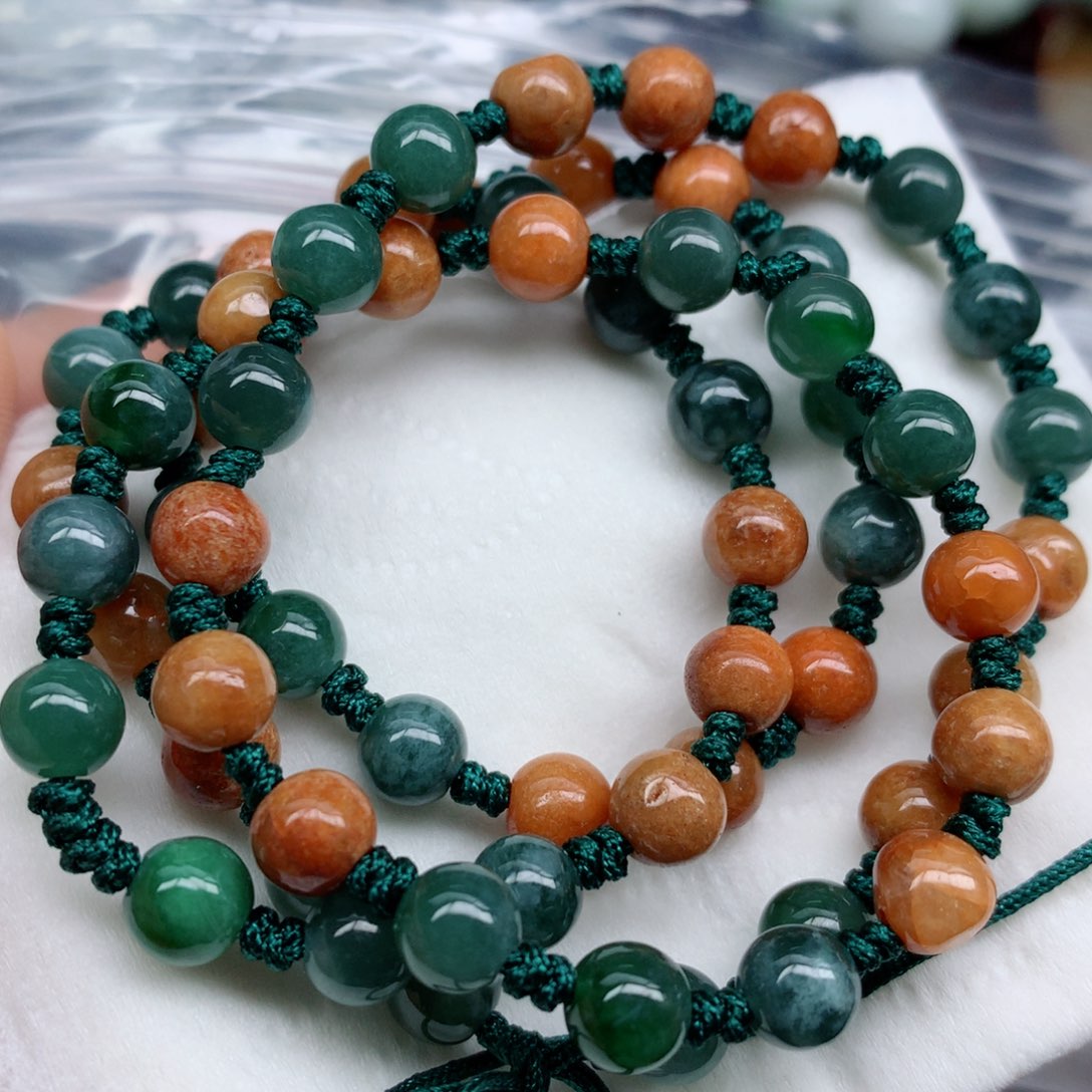 翡翠颈饰未镶嵌手串