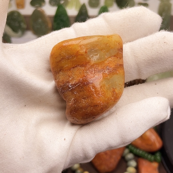 岫岩河磨玉（透闪石质玉）颈饰未镶嵌