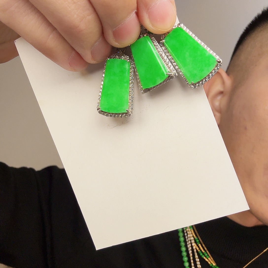 翡翠未镶嵌颈饰多样性发货只发一件