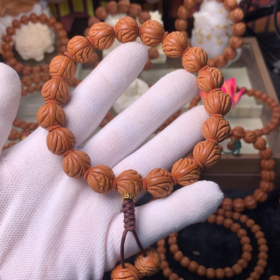 吊坠桃核祥云手持14