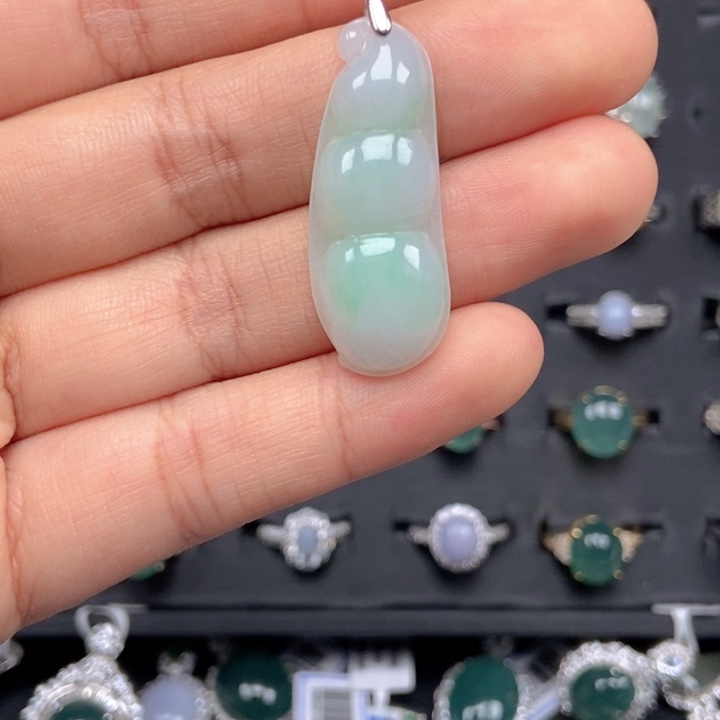 翡翠未镶嵌戒指戒指