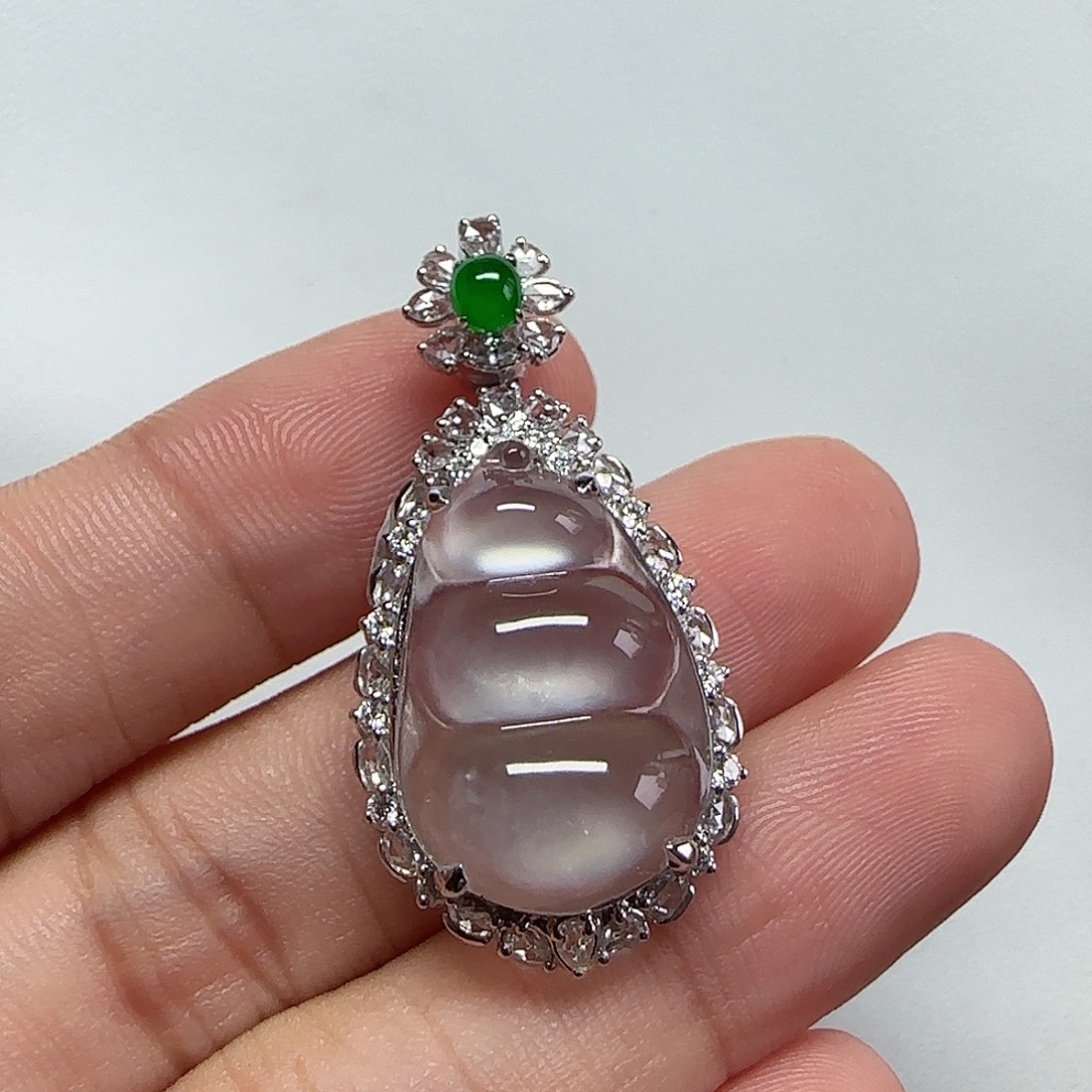 翡翠18K金镶嵌吊坠(不含链)福豆