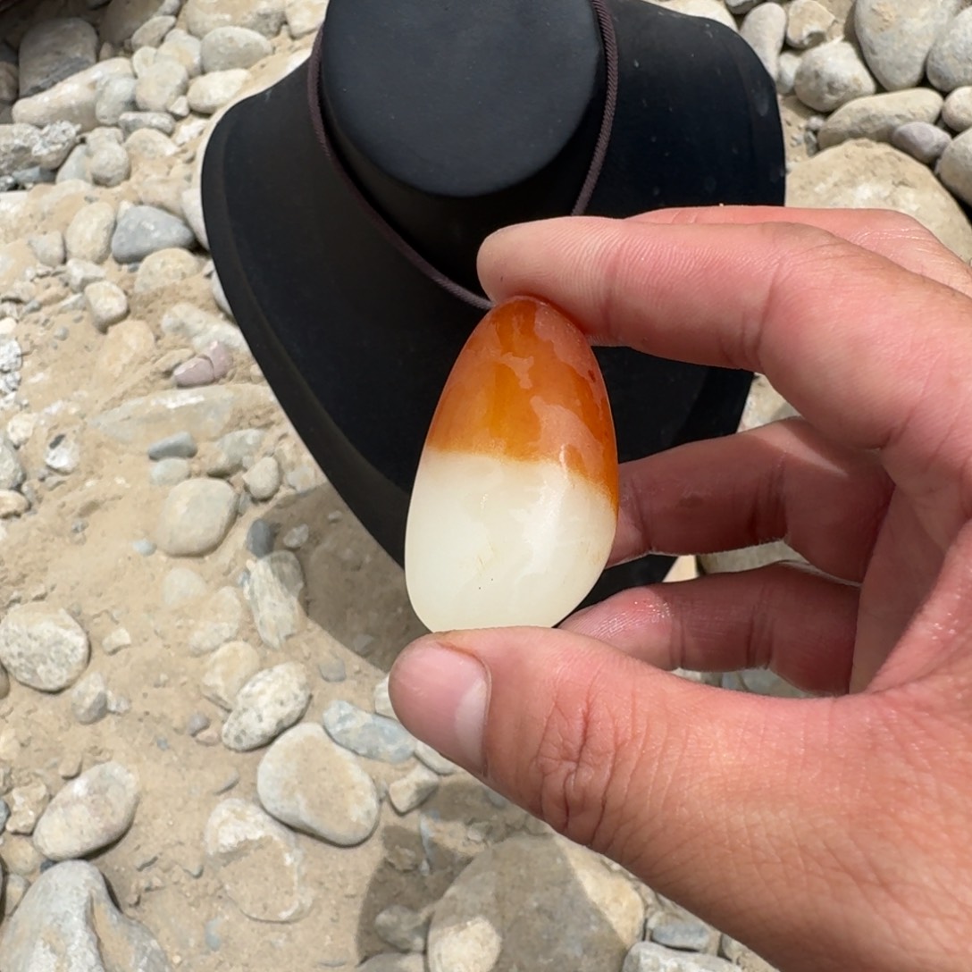 精品无镶嵌小吊坠