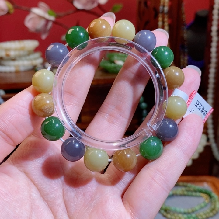 未镶嵌和田玉手链