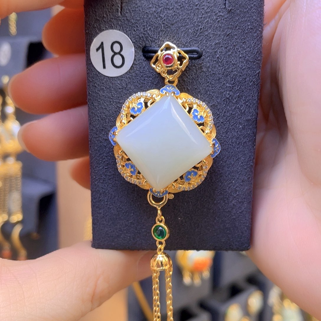 和田玉颈饰银S925镀金镶嵌