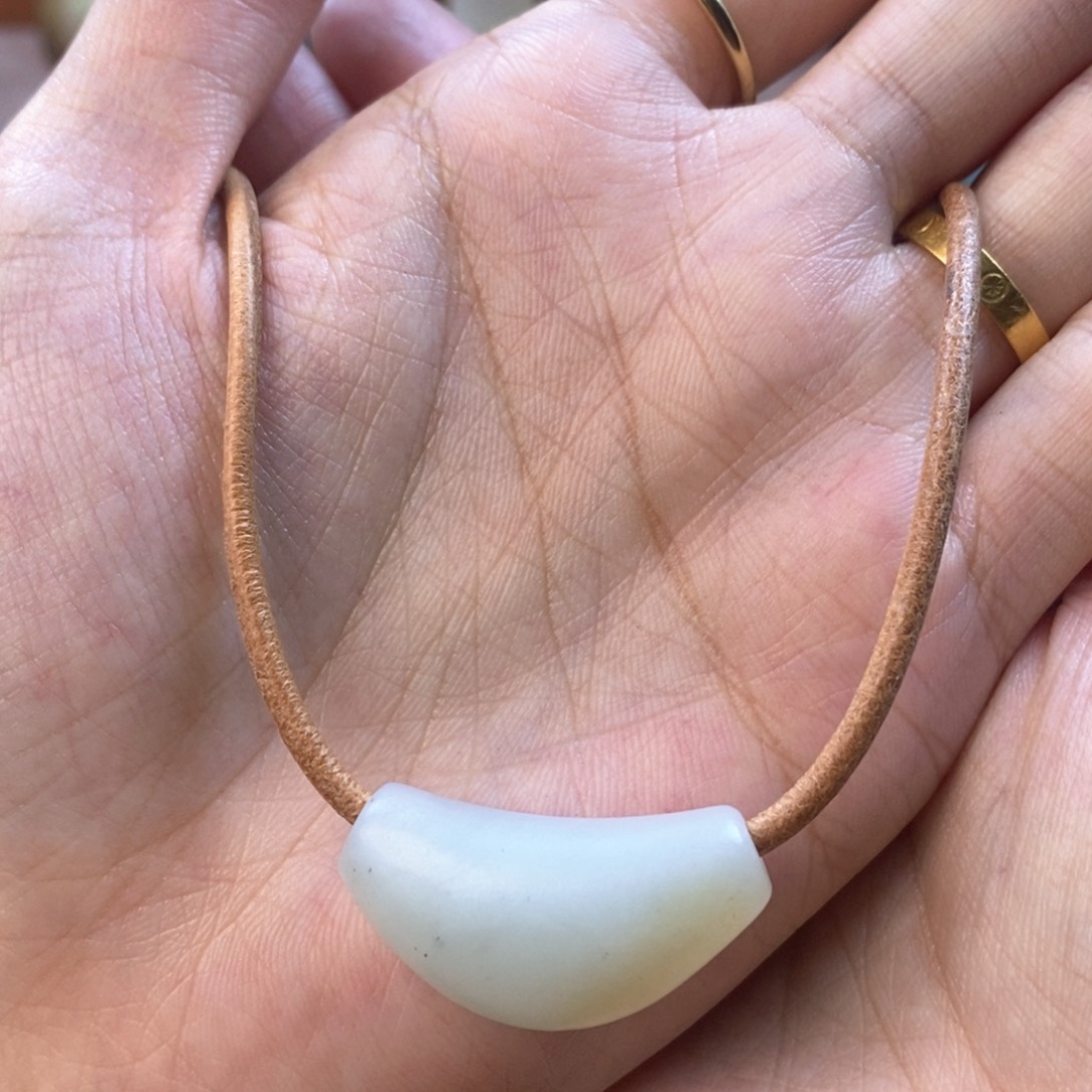 和田玉颈饰未镶嵌