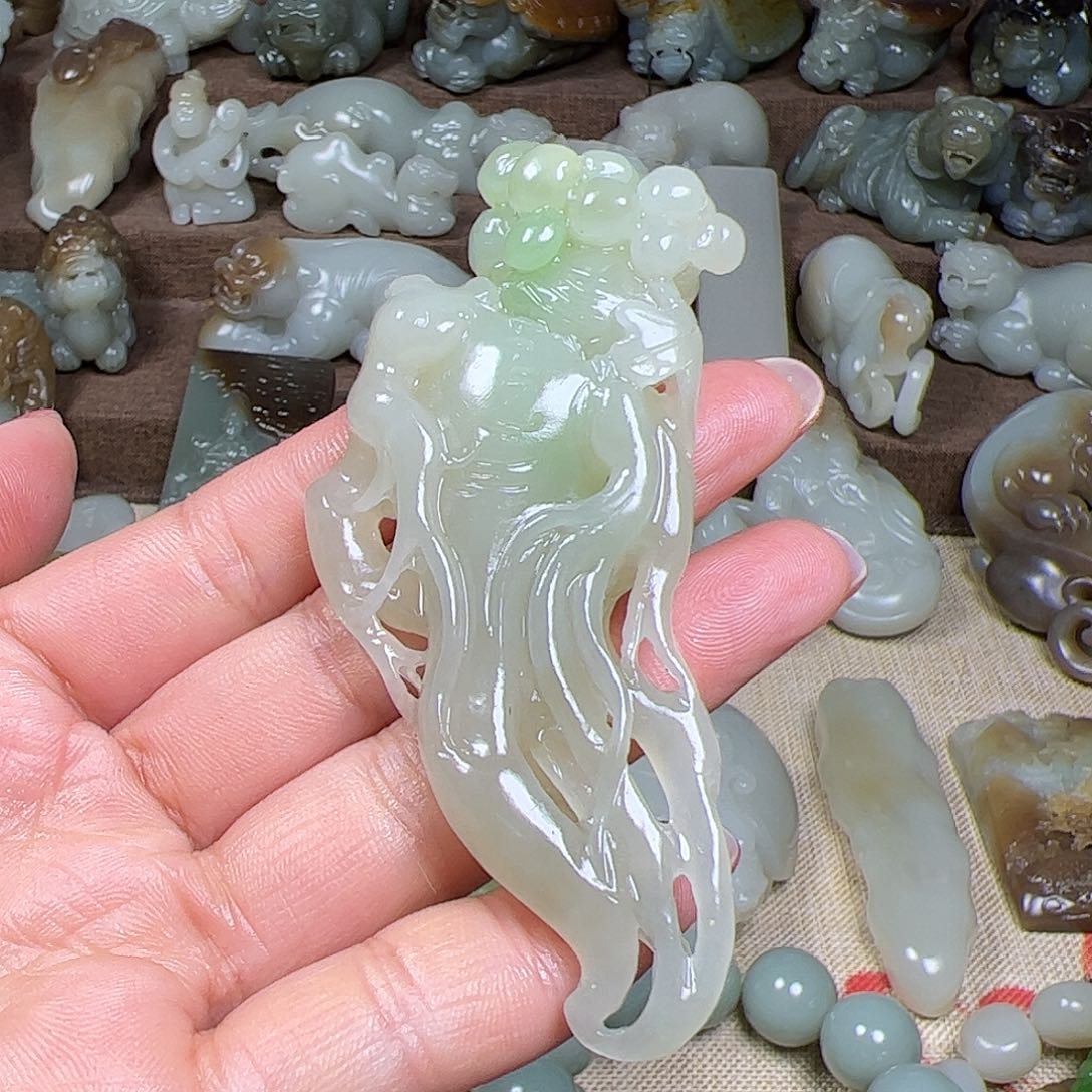 和田玉挂件未镶嵌