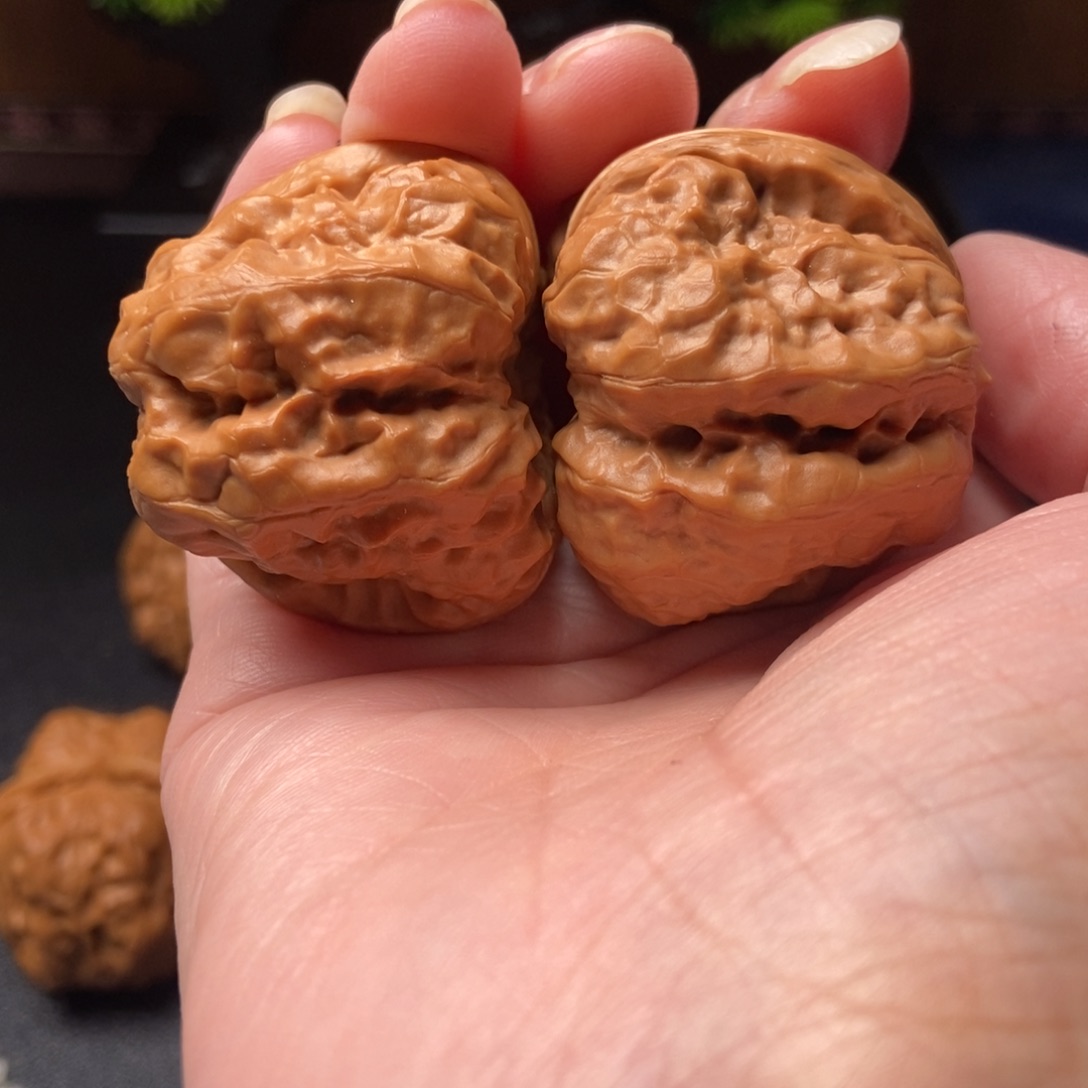 往***生文玩核桃把件蛤蟆头