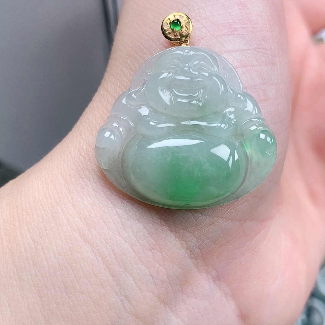 翡翠18K金镶嵌颈饰佛
