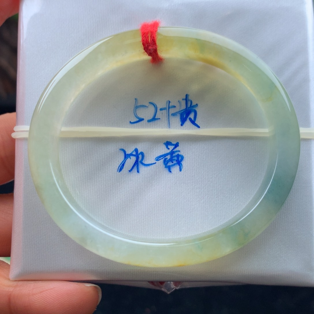 翡翠手镯未镶嵌手镯