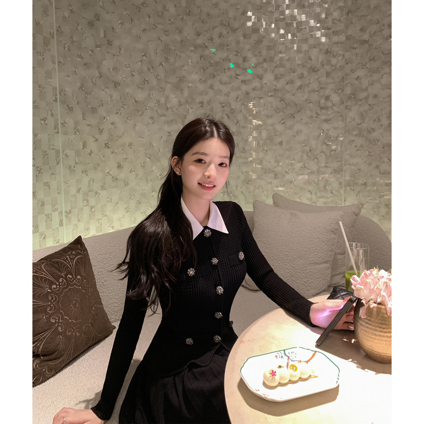 ADA MISS翻领小香风假两件针织收腰A字连衣裙百褶短裙女冬季新款