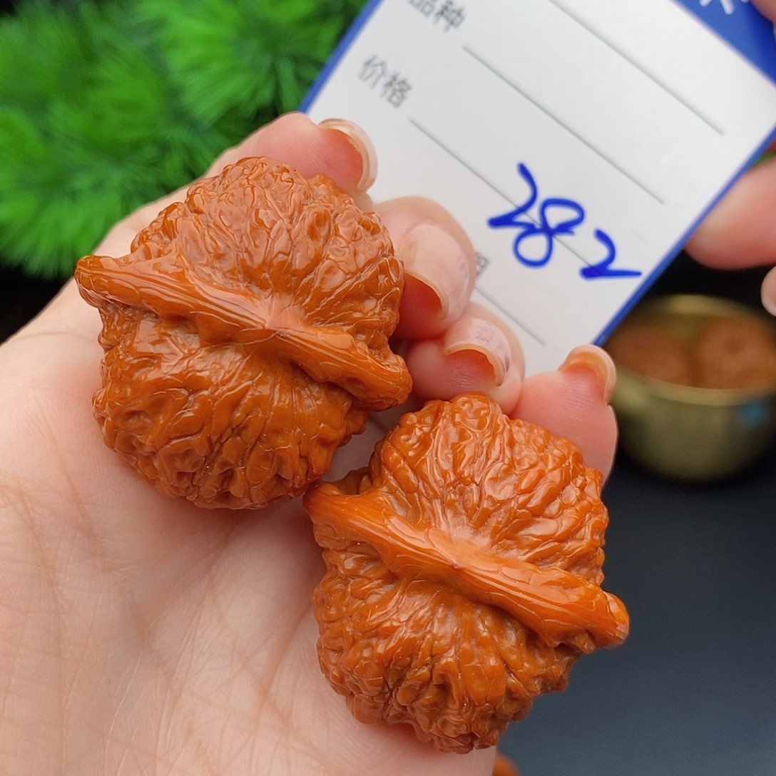 文玩核桃把件36血麒麟282