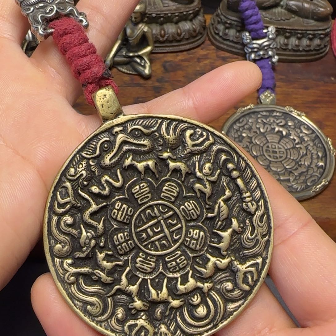 謀***泥塑藏传牌子……藏传牌子